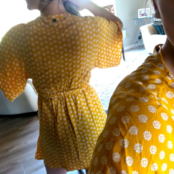 California ripcurl dress bought in San Diego. Perfect for summer - Picture 3 of 3